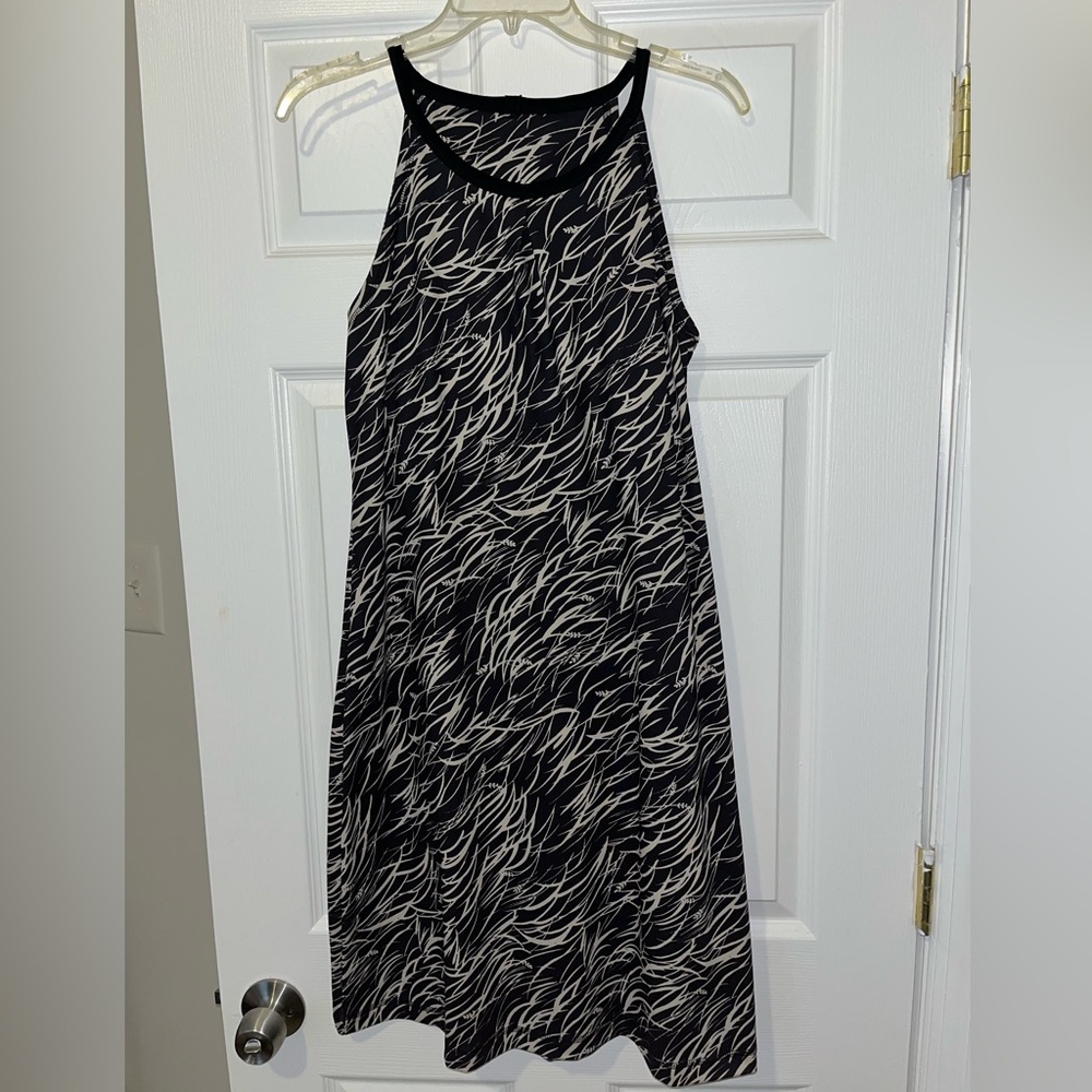 Patagonia Sleeveless Black and White Dress Women's Size Medium